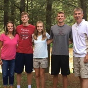 Meet your Posher, Lisa